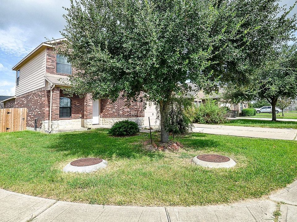 1st image of 5703 Round Robin Dr
