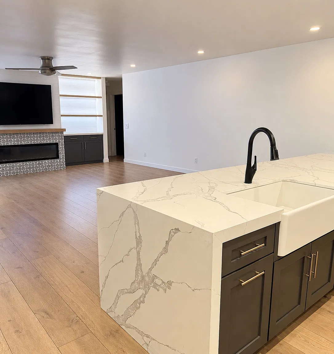 3 bed, 1802 sqft, $4,350 — Photo 3