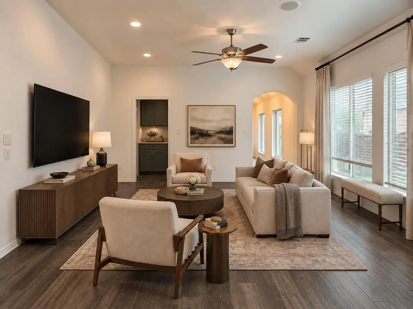 3 bed, 2.0 bath, 1776 sqft, $2,500 — Photo 3
