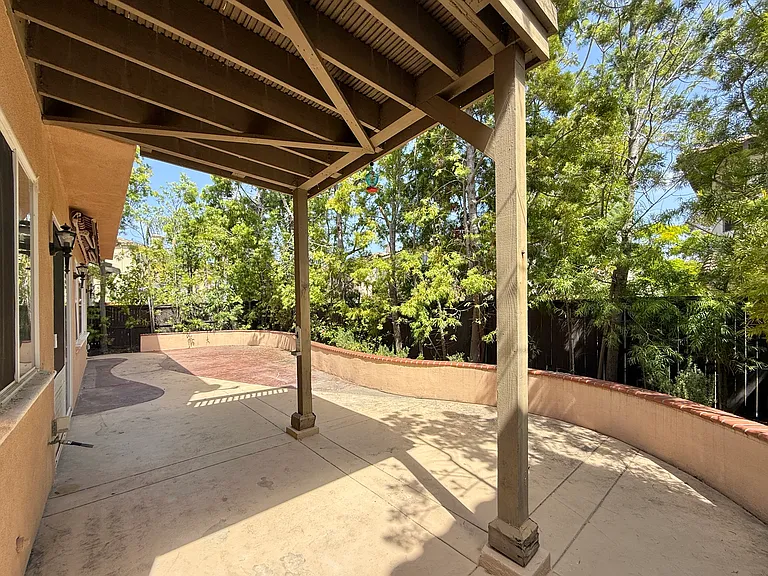13835 Kerry Ln — Photo 26