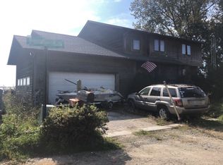 7993 Bouvier Bay Rd, Fair Haven, MI 48023