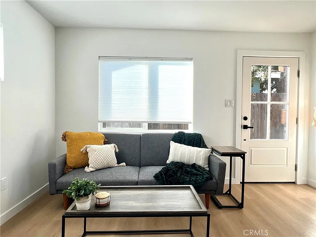 1 bed, 448 sqft, $3,000 — Photo 4