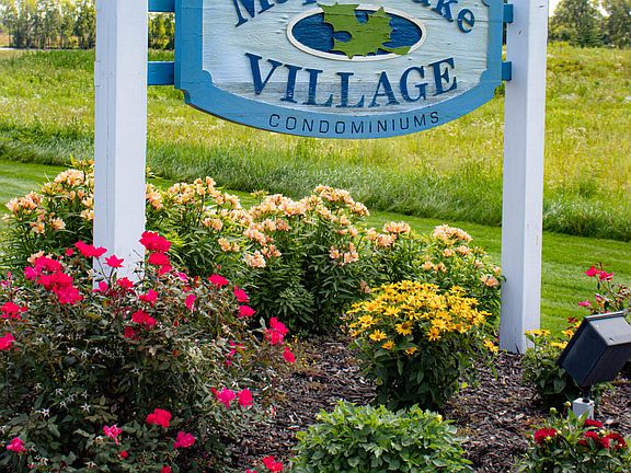 3rd image of 9161 S Maple Lake Dr #74