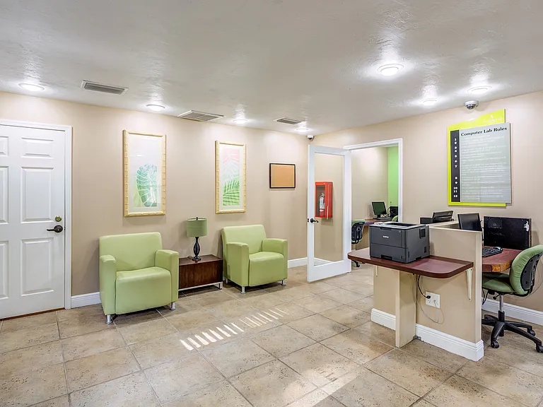 Lakewood Villas — Photo 10