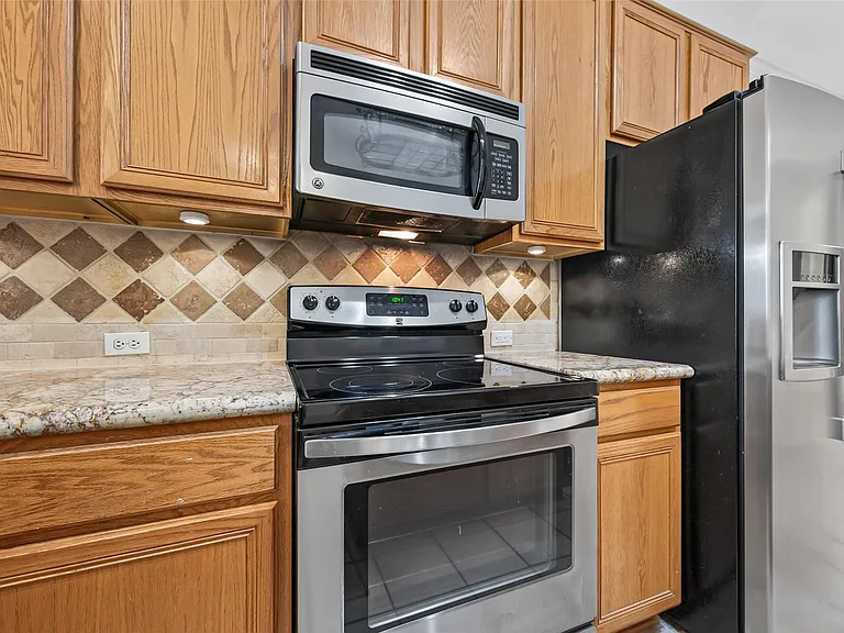 9311 Cantata Ct — Photo 14