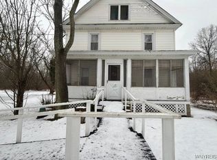 8470 Lapp Rd, Clarence Center, NY 14032