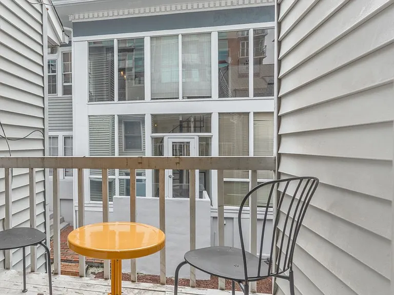 Juniper Place Condominiums — Photo 21