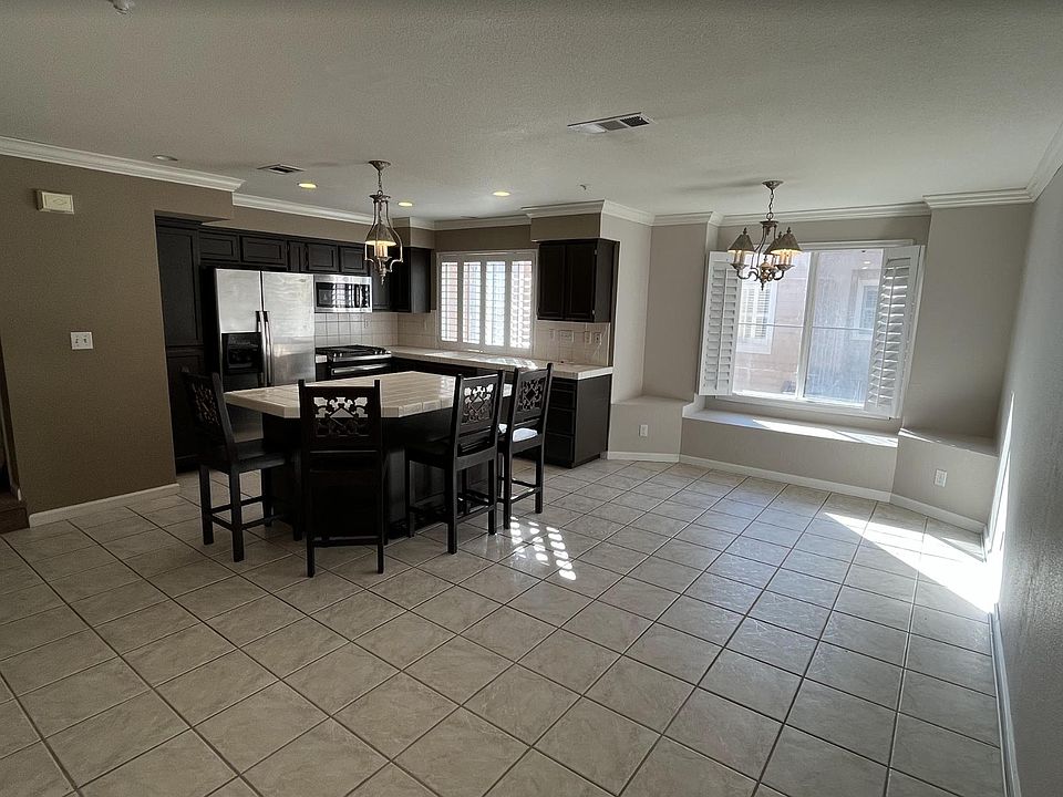 1st image of 4851 Mangrove Dr