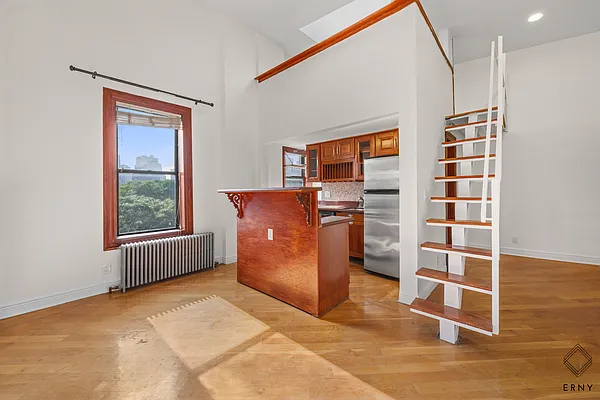 Rented by ERNY LLC | media 6