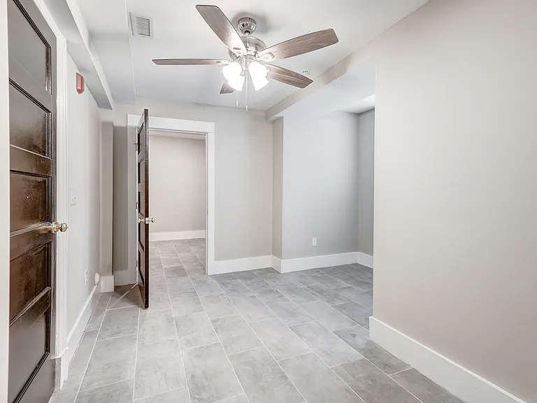 425 N Arthur Ashe Blvd #2B — Photo 12