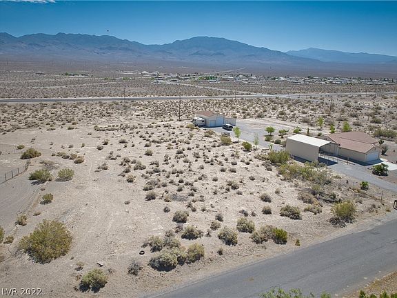 4th image of 5771 N Nopah Vista Ave
