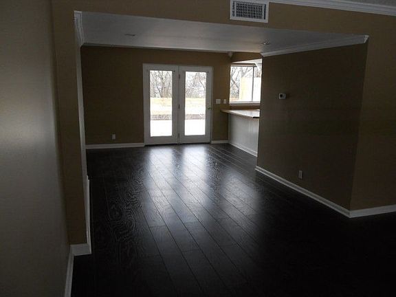 Standing in living room, looking towards dining