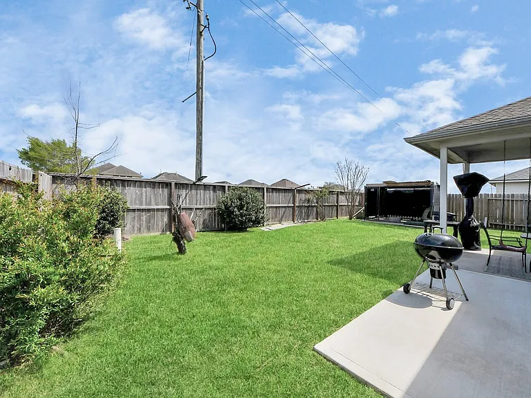 1922 Makenna Ln — Photo 30