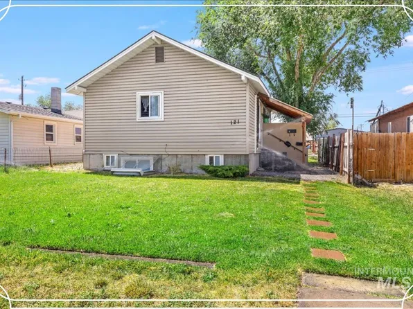 121 7th Ave S, Buhl, ID 83316