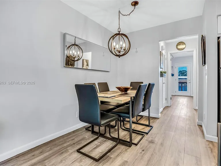 901 SW 11th Ave #17H — Photo 5