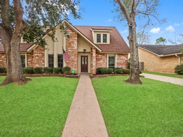 2822 Cotton Stock Dr, Sugar Land, TX 77479