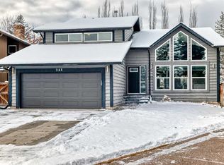 343 Deer Side Pl SE, Calgary, AB T2J 5W9
