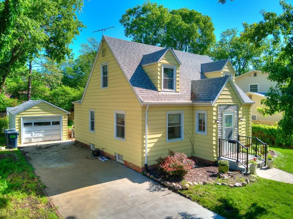 2329 Storm St, Ames, IA 50014