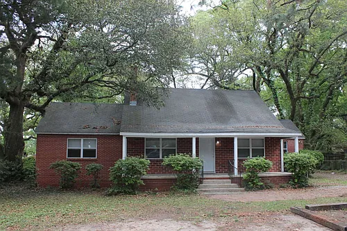 855 Azalea Rd Photo 1