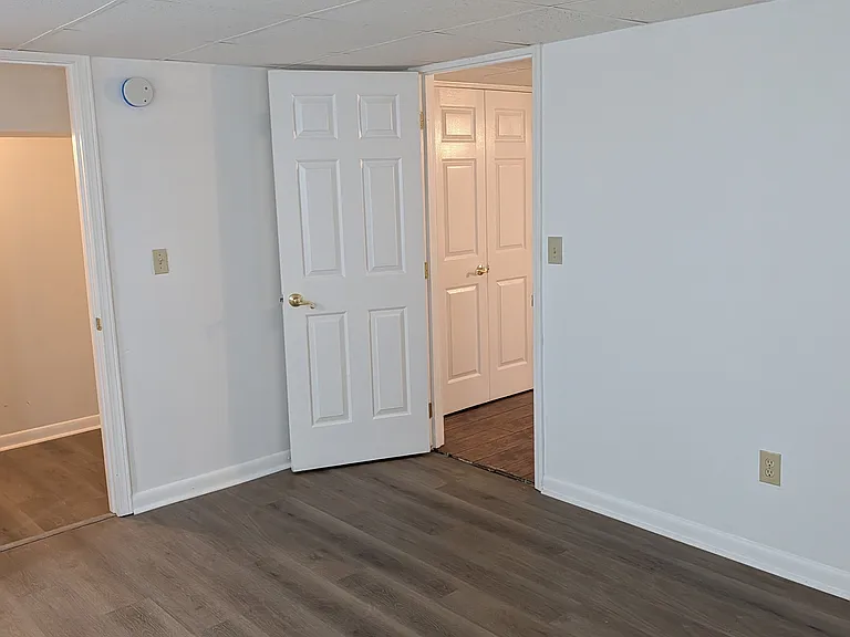 959 Foxborough Rd — Photo 51