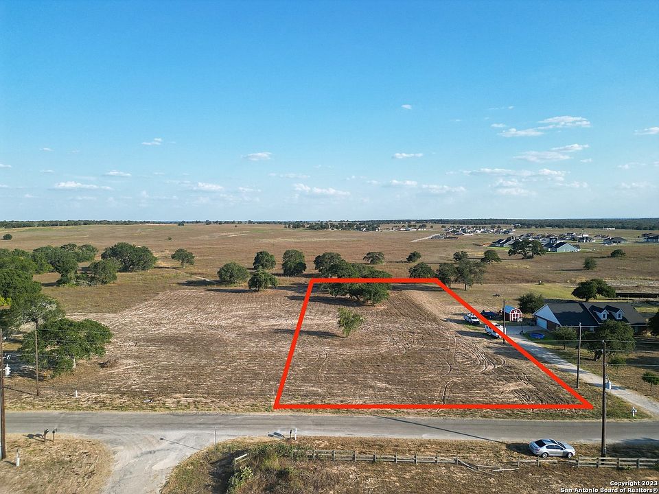 1st image of 728 LAKE VALLEY DR