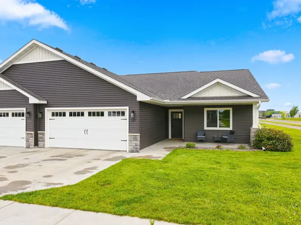 1581 Keanan Ln, Altoona, WI 54720