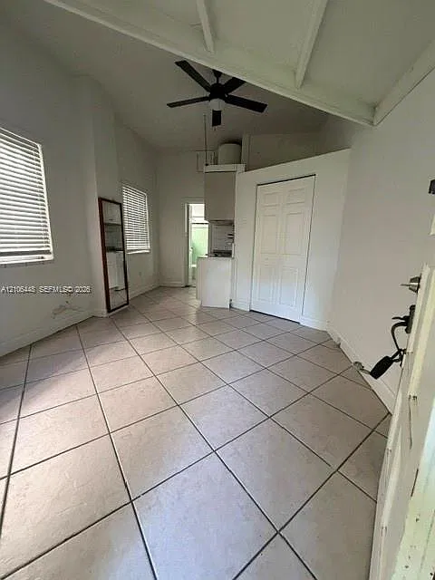 15 Antilla Ave — Photo 3