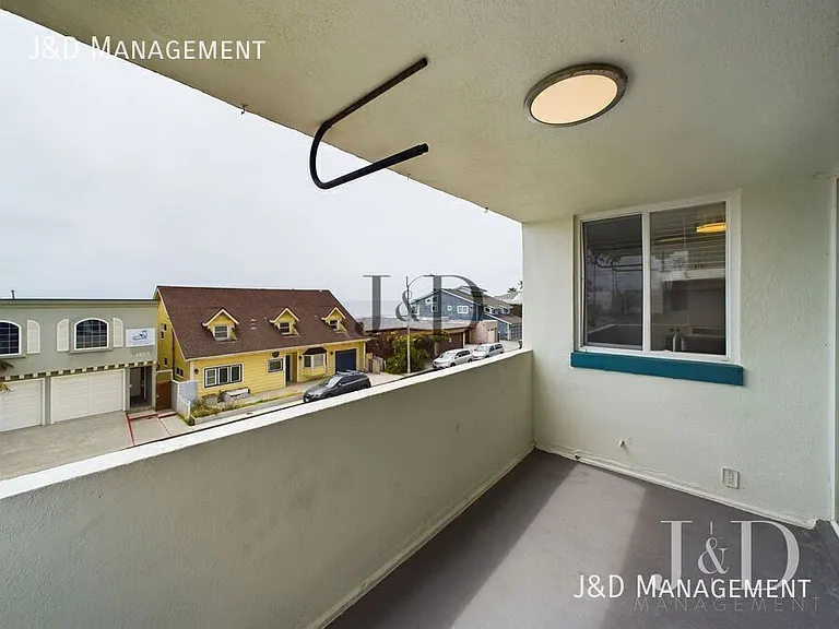 1120 S Pacific St — Photo 15