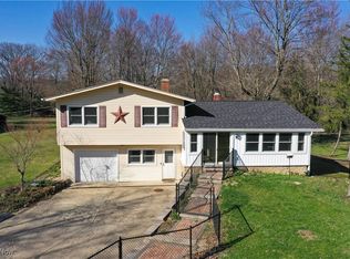 10460 N Palmyra Rd, North Jackson, OH 44451