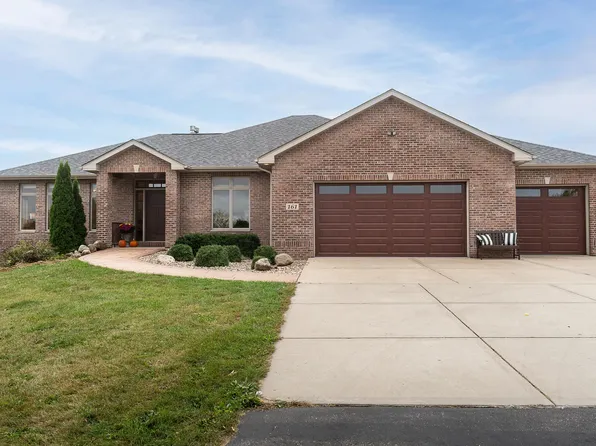 161 Glenway Rd, Brooklyn, WI 53521