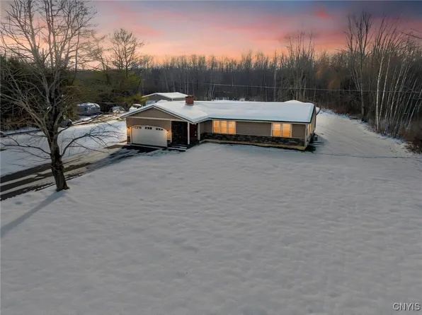 7056 Island Rd, Cicero, NY 13039