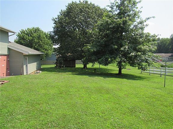3rd image of 8273 N 300th St
