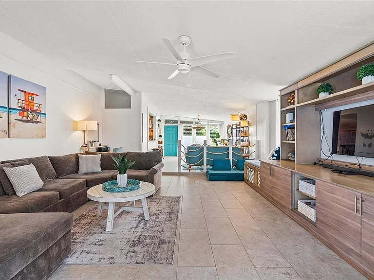 4801 Sarasota Ave — Photo 16