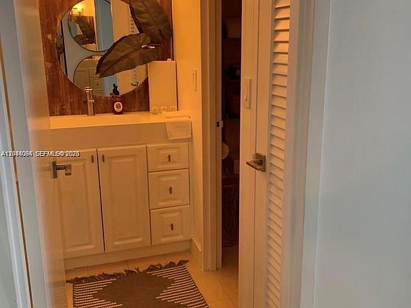 5th image of 2899 Collins Ave APT 1016