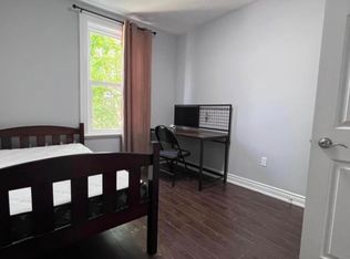 2 Renwick Ave, London, ON N6A3V2