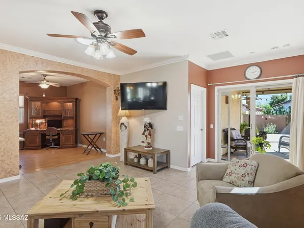 553 W Calle Media Luz, Sahuarita, AZ 85629