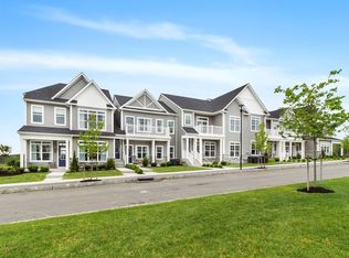 The Bradford Plan, Country Pointe Meadows, Yaphank, NY 11980