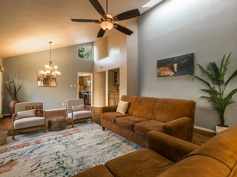 10916 Academy Ridge Rd NE — Photo 4