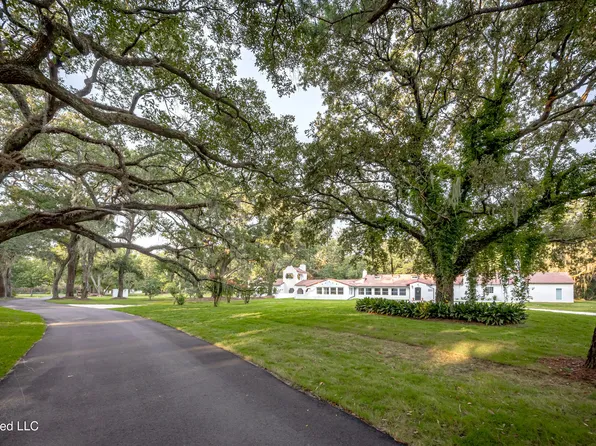9777 Pointe Aux Chenes Rd, Ocean Springs, MS 39564