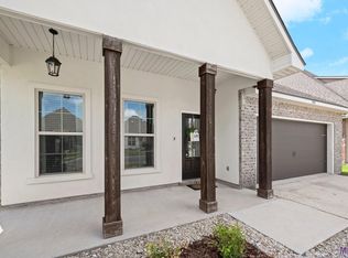 935 Gentle Wind Dr, Zachary, LA 70820