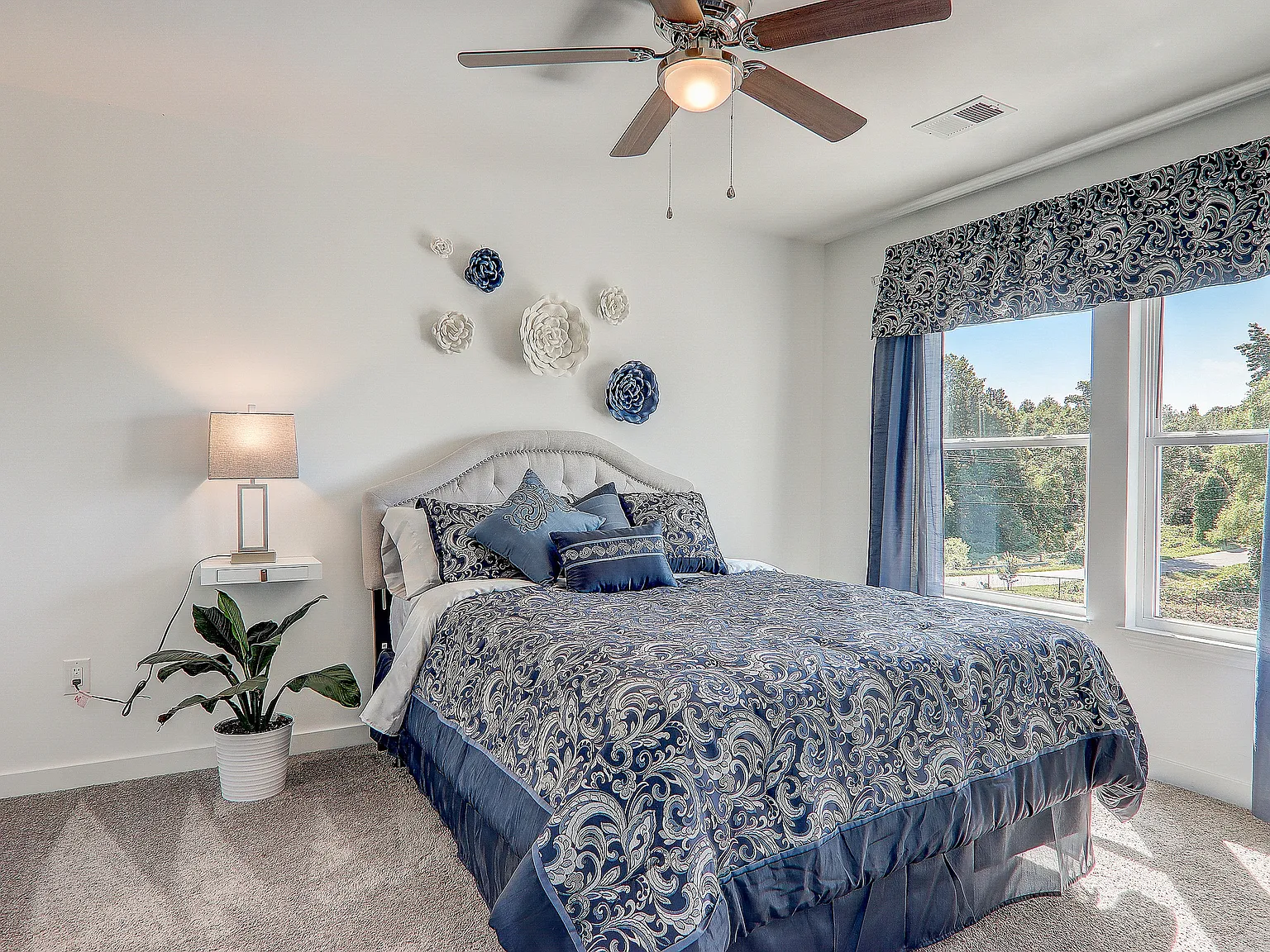 Marbella Townhomes — Photo 4