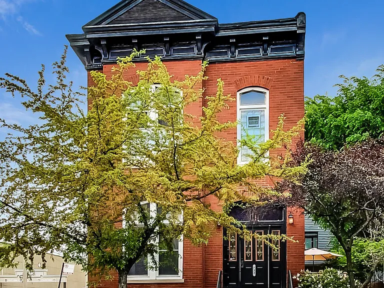 733 N Hoyne Ave #1 — Photo 1