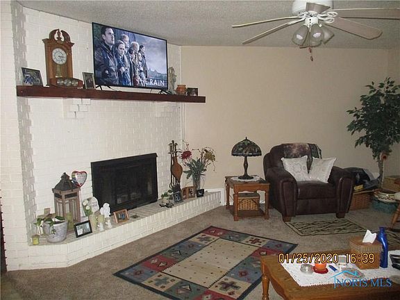 5th image of 312 Fairview St