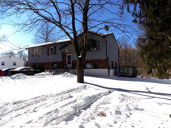 2nd image of 16 Baldwin Dr