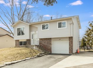 129 Monterey Dr, Bolingbrook, IL