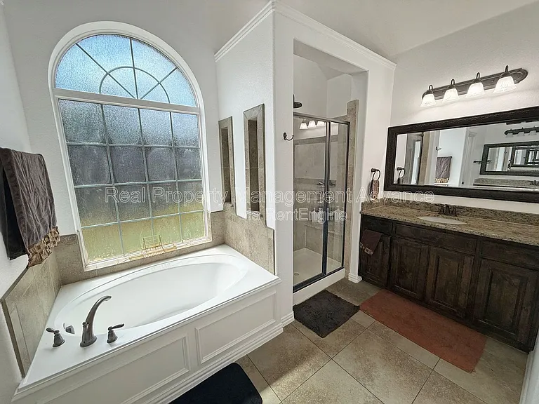 801 Renault Way — Photo 17