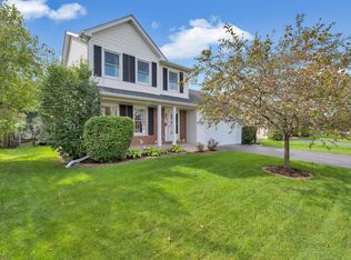 2751 Hillsboro Ln, Lake In The Hills, IL 60156