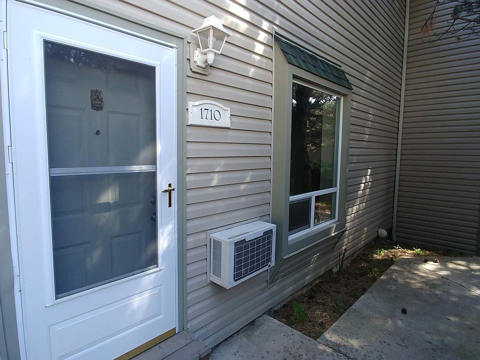 1st image of 1710 NW Lamont St