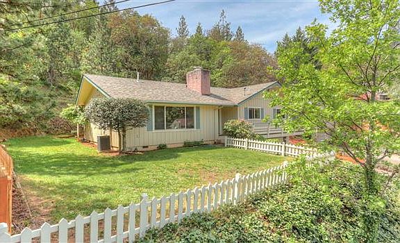 5th image of 1410 Woodland Dr