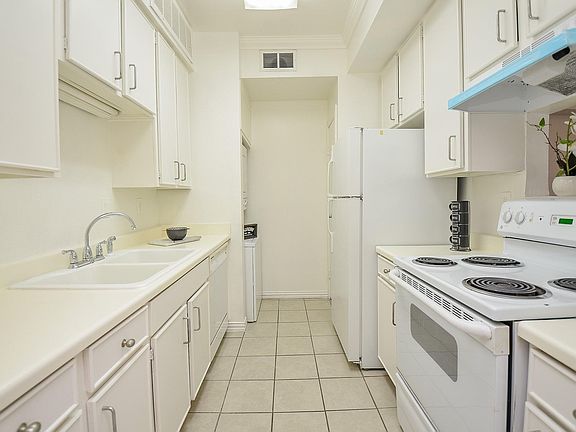 5th image of 9707 Richmond Ave APT 109